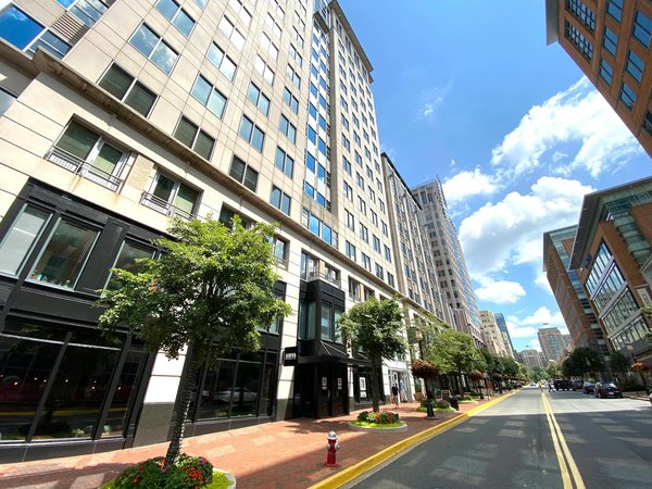 Creative Solutions for Maximizing Space in a UK Three-Bedroom House for Large Families Without Extensions